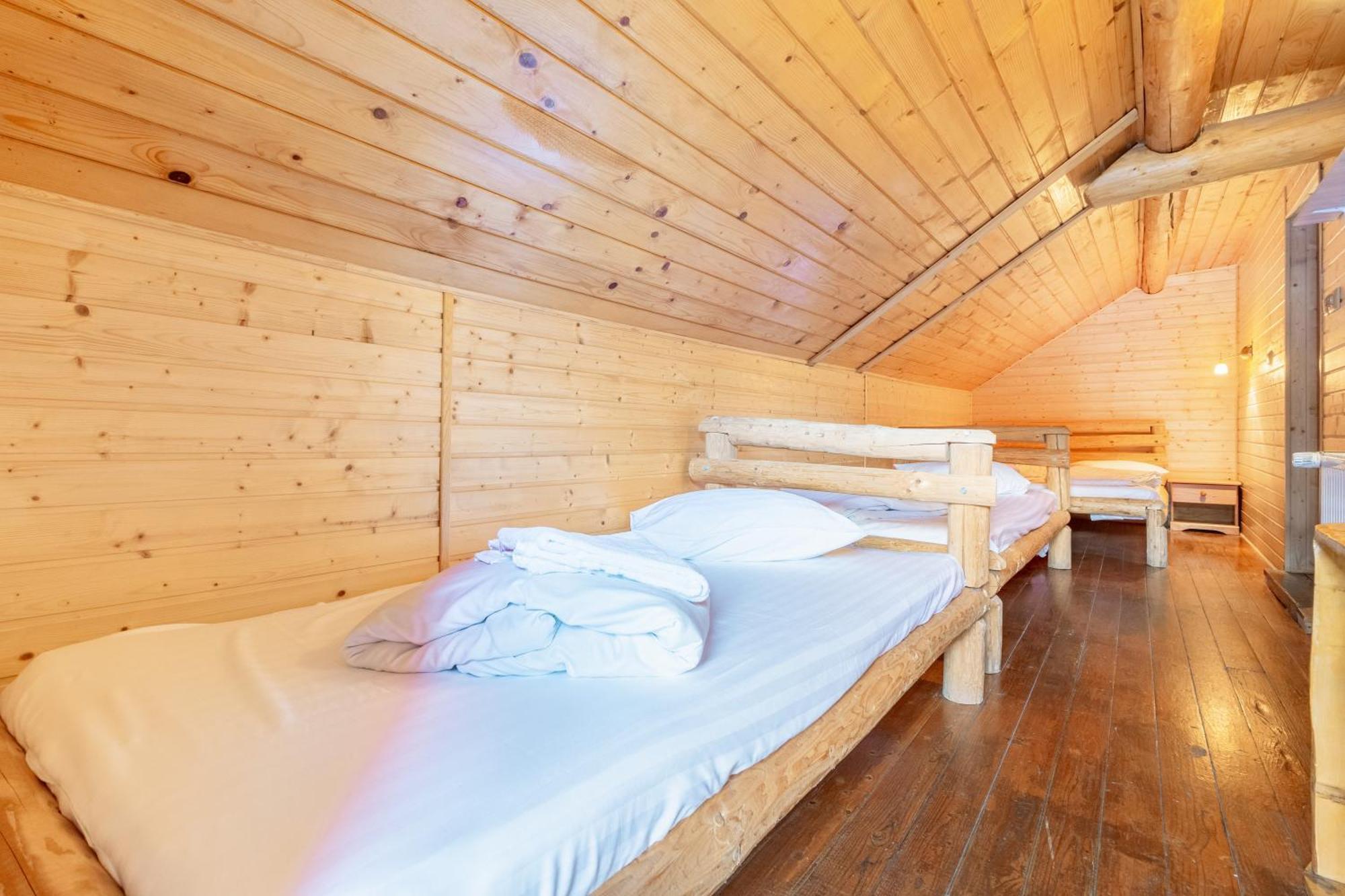 Resort 7 Crai - Cabana Baciu Zărneşti Esterno foto